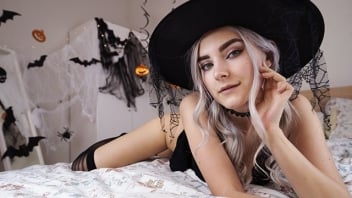 Western Porn Movies Halloween perverted witch Eva Elfie uses a magic spell to suck penis. The Blowjob until he chugs on his face. Swallowing every drop of semen.